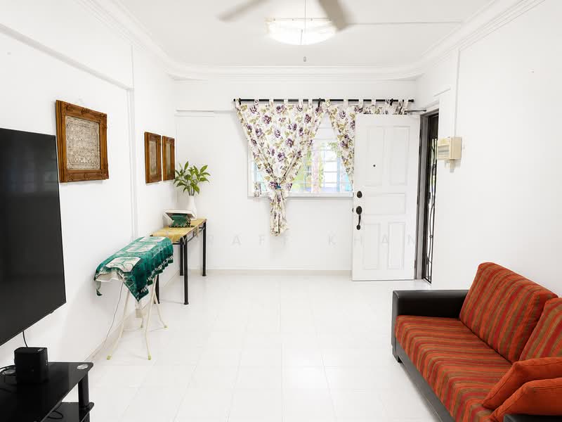 176 Bukit Batok West Avenue 8, 176 Bukit Batok West Avenue 8, 2 Bedrooms, 786 sqft, HDB Flat For Rent, by Asyraff Khan, 500179012 - Living Room - PropertyGuru.com.sg