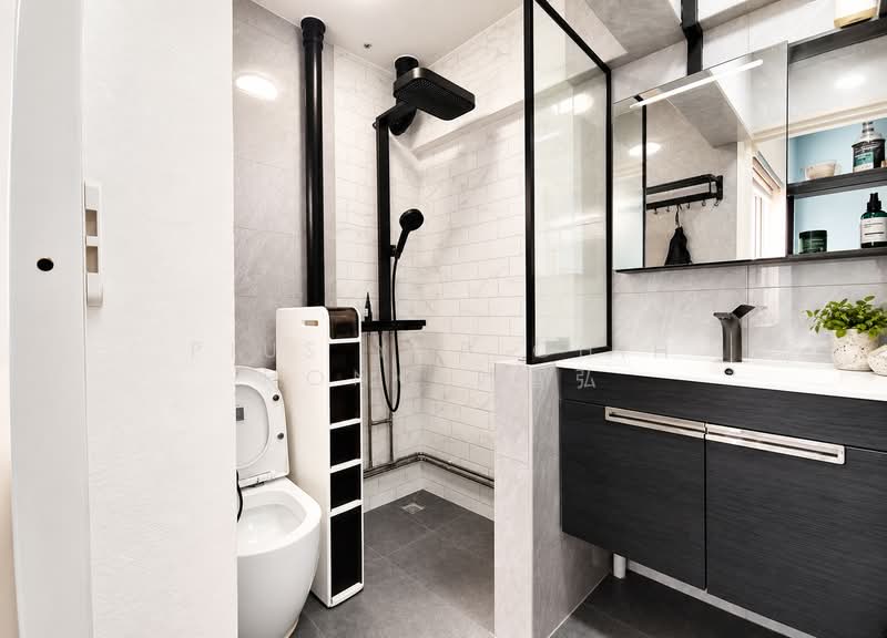 321 Ang Mo Kio Avenue 1, 321 Ang Mo Kio Avenue 1, 2 Bedrooms, 786 sqft, HDB Flat For Sale, by Pius Yap Chih Hong 叶智弘, 500179013 - Bathroom - PropertyGuru.com.sg