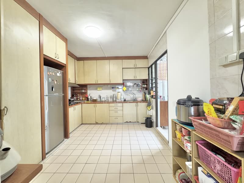 172 Hougang Avenue 1, 172 Hougang Avenue 1, 3 Bedrooms, 1,087 sqft, HDB Flat For Sale, by Lilian Huang 黄丽莲, 500179015 - Kitchen - PropertyGuru.com.sg