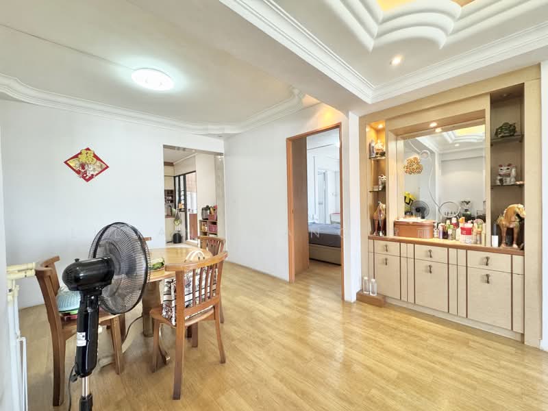 172 Hougang Avenue 1, 172 Hougang Avenue 1, 3 Bedrooms, 1,087 sqft, HDB Flat For Sale, by Lilian Huang 黄丽莲, 500179015 - Dining Room - PropertyGuru.com.sg