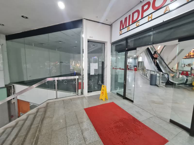 Midpoint Orchard, 220 Orchard Road, 710 sqft, Mall Shop For Sale, by Lock Sau Lai, 500179028 - Entrance - CommercialGuru.com.sg