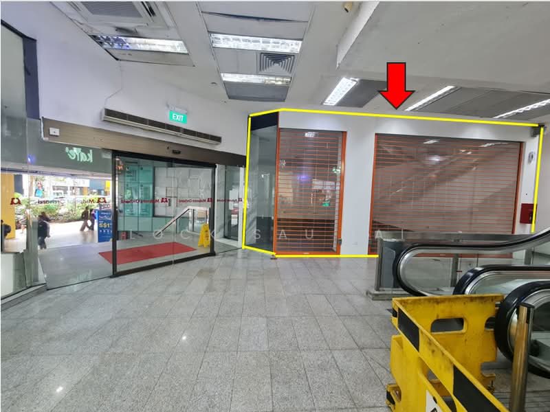 Midpoint Orchard, 220 Orchard Road, 710 sqft, Mall Shop For Sale, by Lock Sau Lai, 500179028 - Entrance - CommercialGuru.com.sg