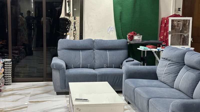 203E Compassvale Road, 203E Compassvale Road, Room Rental, 150 sqft, HDB Flat For Rent, by Lalit Rikhi, 500179037 - Living Room - PropertyGuru.com.sg