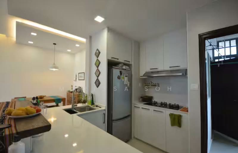 Tanglin Regency, 381 Tanglin Road, 3 Bedrooms, 1,292 sqft, Condominium For Sale, by Marissa Soh, 500179041 - Kitchen - PropertyGuru.com.sg