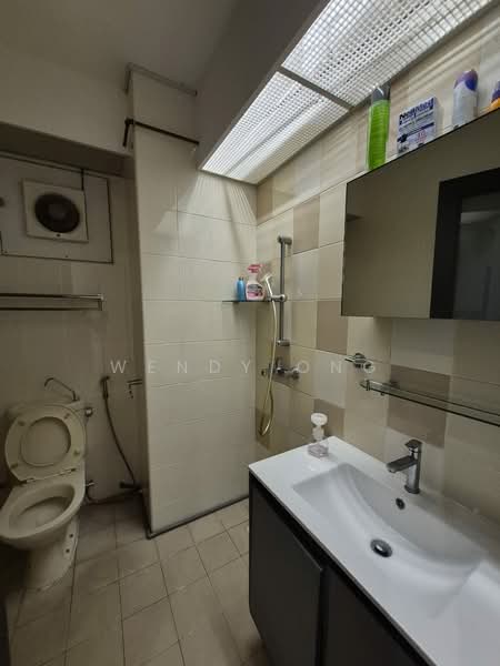 306A Punggol Place, 306A Punggol Place, 3 Bedrooms, 1,044 sqft, HDB Flat For Rent, by Wendy Ong, 500179042 - Bathroom - PropertyGuru.com.sg