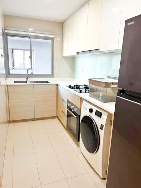 The Scala @ Lorong Chuan, 120 Serangoon Avenue 3, 2 Bedrooms, 904 sqft, Condominium For Rent, by Calvin Choh, 500179056 - Kitchen - PropertyGuru.com.sg