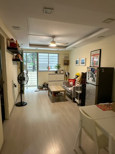 107 Jalan Bukit Merah, 107 Jalan Bukit Merah, Room Rental, 140 sqft, HDB Flat For Rent, by Merl Saw, 500179060 - Living Room - PropertyGuru.com.sg
