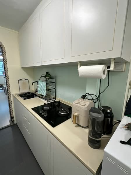 107 Jalan Bukit Merah, 107 Jalan Bukit Merah, Room Rental, 140 sqft, HDB Flat For Rent, by Merl Saw, 500179060 - Kitchen - PropertyGuru.com.sg