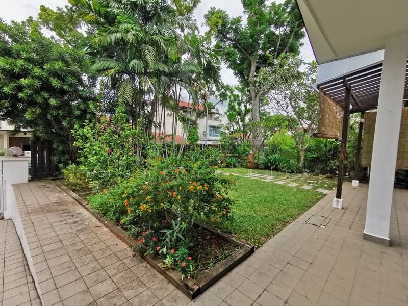Eden Park, 2 Redwood Avenue, 4 Bedrooms, 3,000 sqft, Bungalow House For Rent, by Michelle Kuek, 500179074 - Garden - PropertyGuru.com.sg