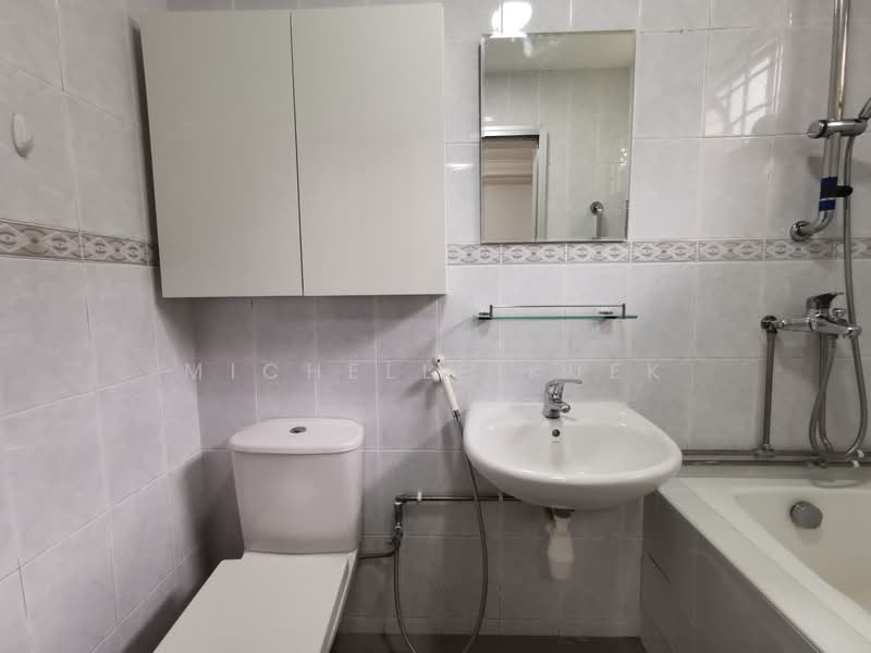 Eden Park, 2 Redwood Avenue, 4 Bedrooms, 3,000 sqft, Bungalow House For Rent, by Michelle Kuek, 500179074 - Bathroom - PropertyGuru.com.sg