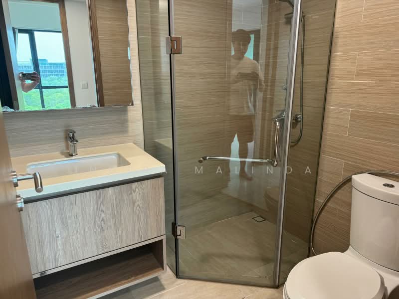 Kingsford Waterbay, 84 Upper Serangoon View, 2 Bedrooms, 689 sqft, Condominium For Sale, by Indira Malinda, 500179075 - Bathroom - PropertyGuru.com.sg