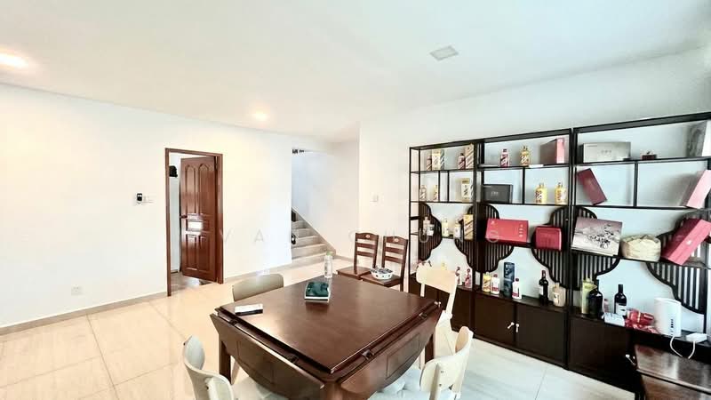 King’s Road, Empress Road, Queen’s Road, King’s Road, Empress Road, Queen’s Road, 6 Bedrooms, 5,000 sqft, Bungalow House For Sale, by Evan Chung, 500179089 - Dining Room - PropertyGuru.com.sg