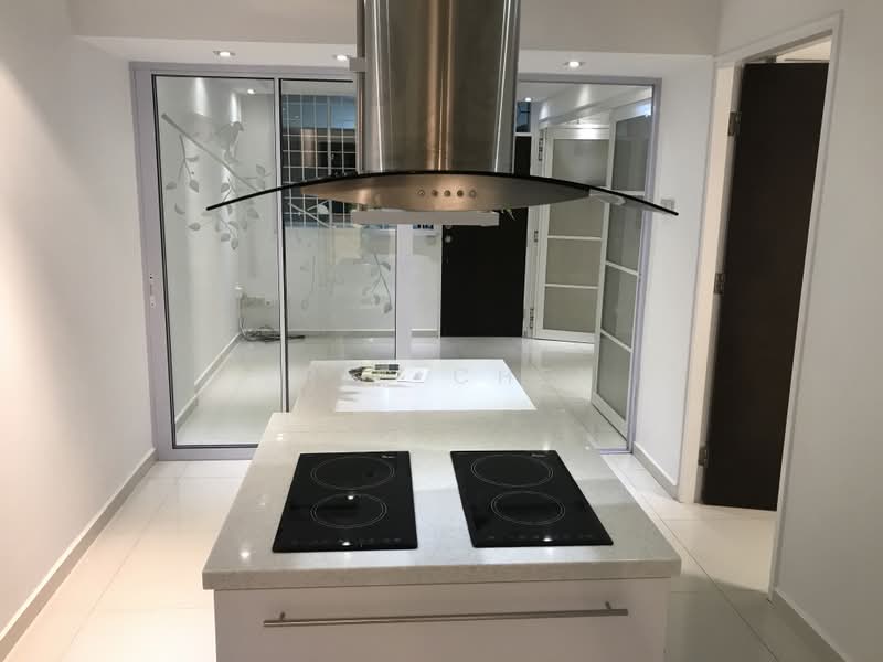 12 Holland Avenue, 12 Holland Avenue, 2 Bedrooms, 700 sqft, HDB Flat For Rent, by Eric Chey, 500179093 - Kitchen - PropertyGuru.com.sg