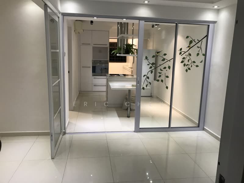 12 Holland Avenue, 12 Holland Avenue, 2 Bedrooms, 700 sqft, HDB Flat For Rent, by Eric Chey, 500179093 - PropertyGuru.com.sg