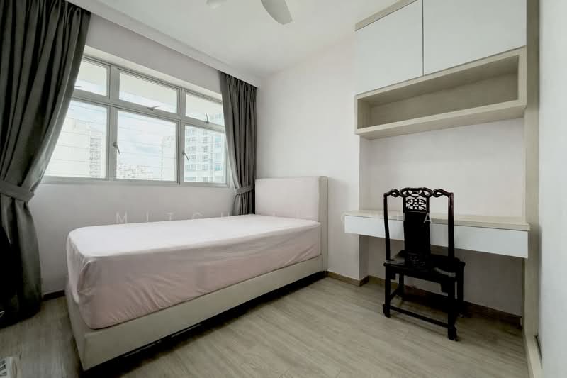 422A Northshore Drive, 422A Northshore Drive, 4 Bedrooms, 1,216 sqft, HDB Flat For Sale, by Mitchell Chua, 500179111 - Bedroom - PropertyGuru.com.sg