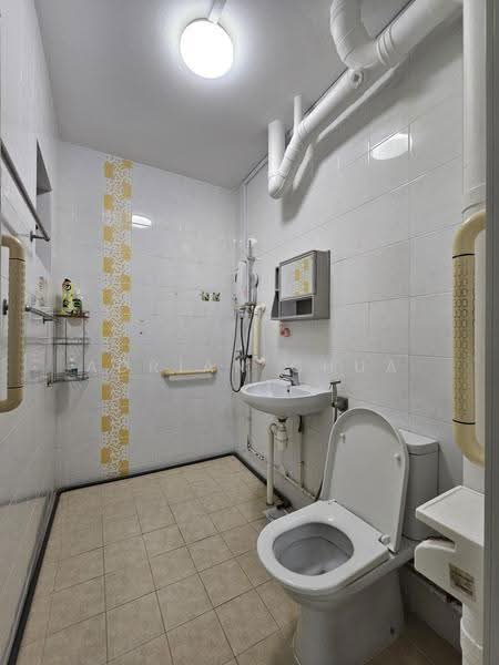 248 Bukit Batok East Avenue 5, 248 Bukit Batok East Avenue 5, Dairy Farm / Bukit Panjang / Choa Chu Kang, 3 Bedrooms, 1,108 sqft, HDB Flat For Sale, by Adrian Chua, 500179114 - PropertyGuru.com.sg