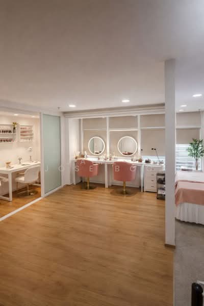 Beauty saloon Takeover at Clarke Quay | above MRT | Low fee, , 700 sqft, Office For Rent, by James Jose Boo, 500179117 - CommercialGuru.com.sg