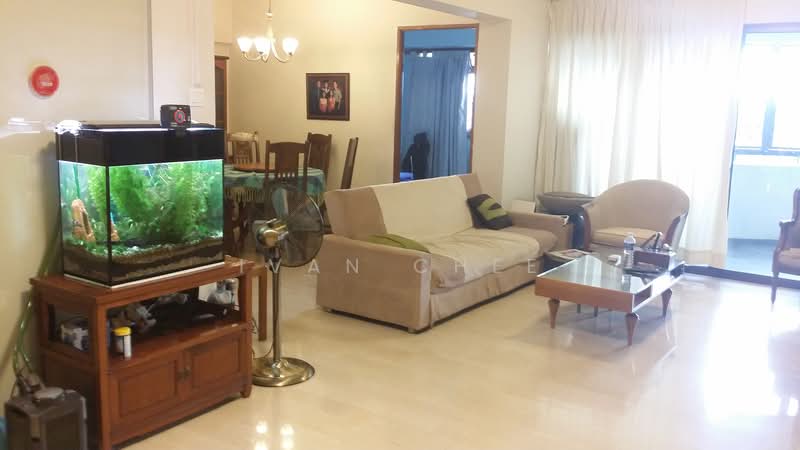 375 Hougang Street 31, 375 Hougang Street 31, 4 Bedrooms, 1,517 sqft, HDB Flat For Rent, by Ivan Chee, 500179126 - Living Room - PropertyGuru.com.sg