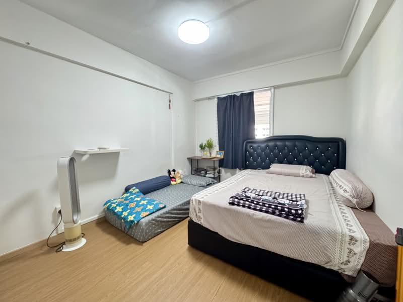 223 Serangoon Avenue 4, 223 Serangoon Avenue 4, 2 Bedrooms, 721 sqft, HDB Flat For Sale, by Sera Ong, 500179133 - Bedroom - PropertyGuru.com.sg
