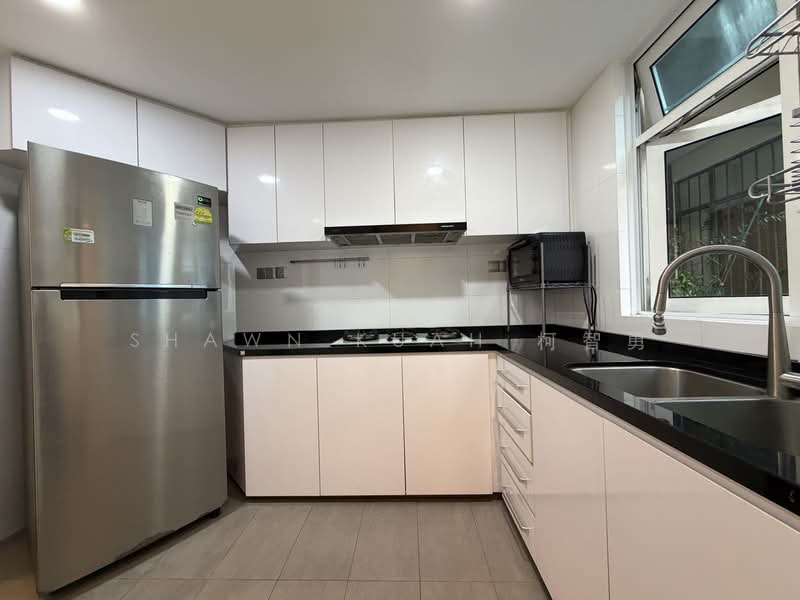 Breezy Mansions, 15 Sandilands Road, 3 Bedrooms, 1,055 sqft, Apartment For Rent, by Shawn Kuah 柯智勇, 500179149 - PropertyGuru.com.sg