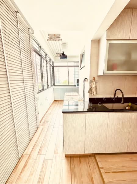 Carabelle, 65 West Coast Way, 3 Bedrooms, 1,259 sqft, Condominium For Sale, by Jonathan Tan Say Keong, 500179178 - PropertyGuru.com.sg