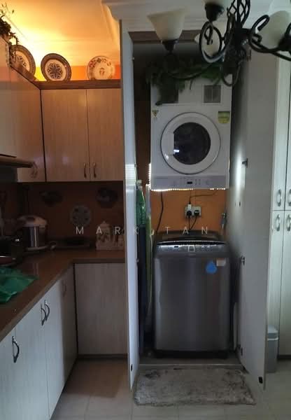 222 Pending Road, 222 Pending Road, Room Rental, 110 sqft, HDB Flat For Rent, by Mark Tan, 500179182 - Kitchen - PropertyGuru.com.sg