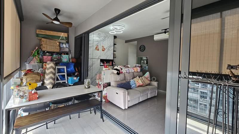 Parc Clematis, 8C Jalan Lempeng, 3 Bedrooms, 1,044 sqft, Condominium For Sale, by Ken Khoo, 500179187 - Living Room - PropertyGuru.com.sg