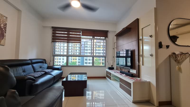 338A Anchorvale Crescent, 338A Anchorvale Crescent, 3 Bedrooms, 1,023 sqft, HDB Flat For Rent, by Terence Tham, 500179188 - Living Room - PropertyGuru.com.sg