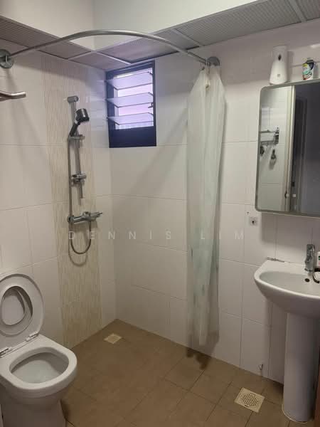 506C Yishun Avenue 4, 506C Yishun Avenue 4, 3 Bedrooms, 1,001 sqft, HDB Flat For Sale, by Dennis Lim, 500179192 - Bathroom - PropertyGuru.com.sg