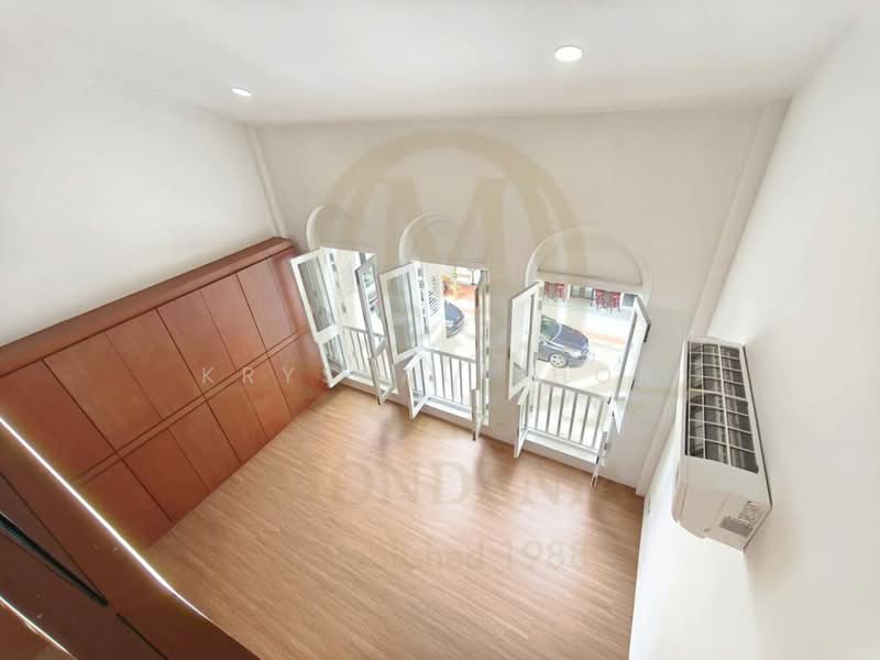 No GST | Next to Tanjong Pagar MRT | NEW! Modern Shophouse with Attic on Tras Street, Tras Street Tanjong Pagar Road Craig Road, 1,551 sqft, Office For Rent, by Krystal Khor, 500179209 - Balcony - CommercialGuru.com.sg
