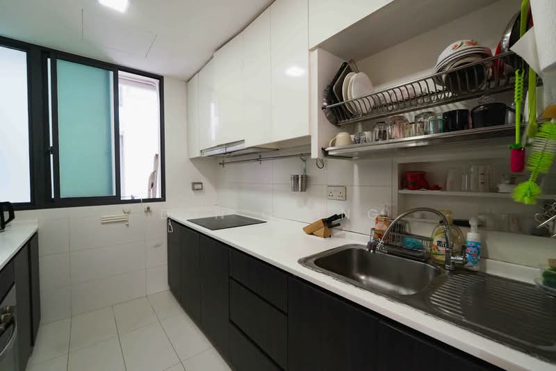 Esparina Residences, 117 Compassvale Bow, 3 Bedrooms, 1,163 sqft, Executive Condominium For Sale, by Don Cheng, 500179222 - Kitchen - PropertyGuru.com.sg