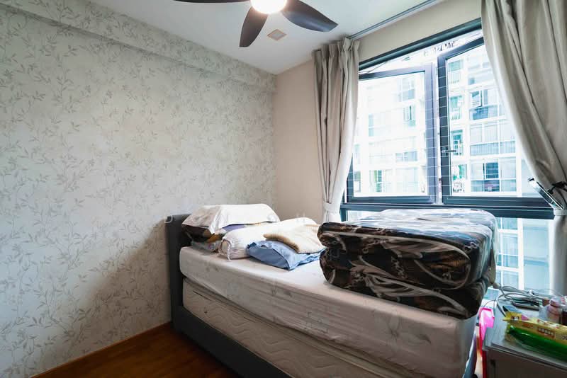 Esparina Residences, 117 Compassvale Bow, 3 Bedrooms, 1,163 sqft, Executive Condominium For Sale, by Don Cheng, 500179222 - Bedroom - PropertyGuru.com.sg