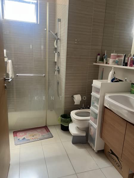 The Skywoods, 3 Dairy Farm Heights, 3 Bedrooms, 915 sqft, Condominium For Rent, by Kent Hoo, 500179224 - Bathroom - PropertyGuru.com.sg