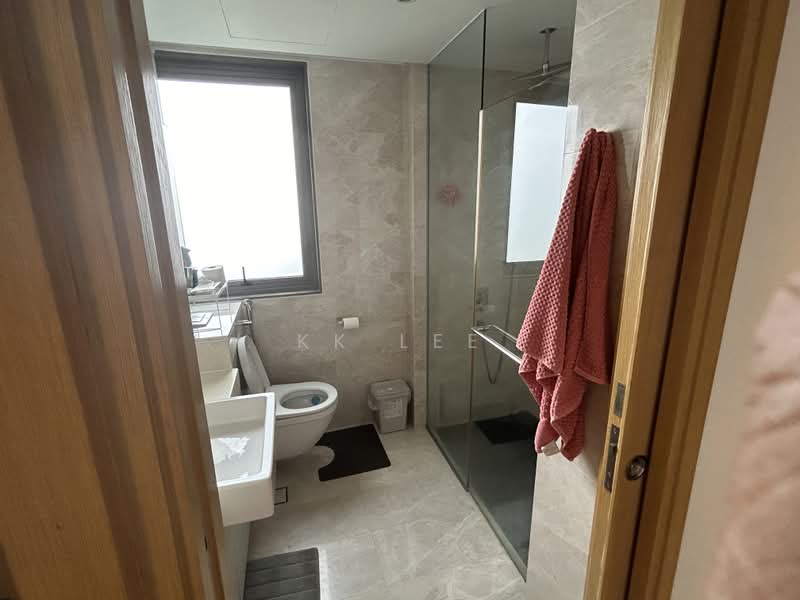 6 Derbyshire, 6 Derbyshire Road, 3 Bedrooms, 1,012 sqft, Condominium For Rent, by KK Lee, 500179239 - Bathroom - PropertyGuru.com.sg