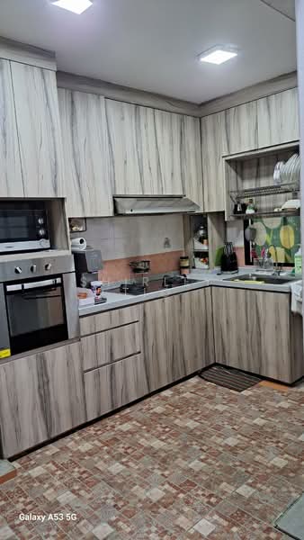679B Jurong West Central 1, 679B Jurong West Central 1, 3 Bedrooms, 1,238 sqft, HDB Flat For Sale, by Shirley Tio, 500179240 - Kitchen - PropertyGuru.com.sg