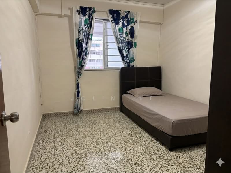 510 West Coast Drive, 510 West Coast Drive, 2 Bedrooms, 721 sqft, HDB Flat For Rent, by Jolin Lee, 500179259 - Bedroom - PropertyGuru.com.sg