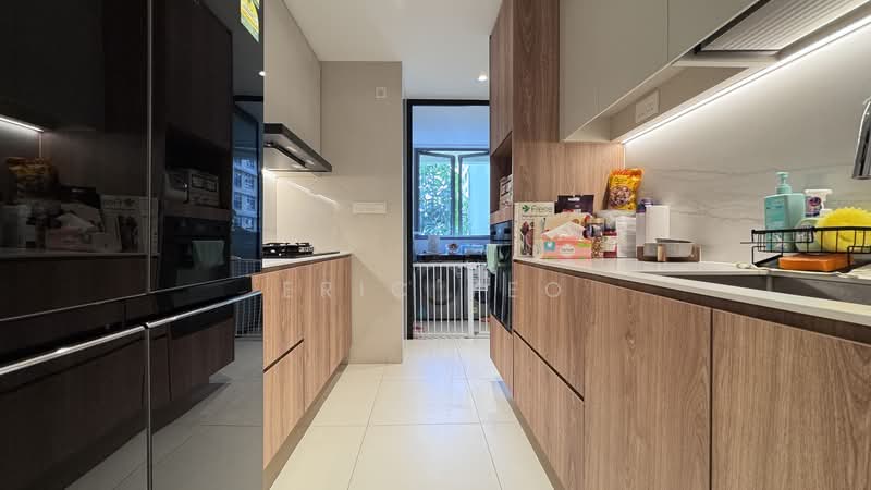 Bedok Residences, 16 Bedok North Drive, 3 Bedrooms, 1,130 sqft, Condominium For Rent, by Eric Yeo, 500179266 - Kitchen - PropertyGuru.com.sg