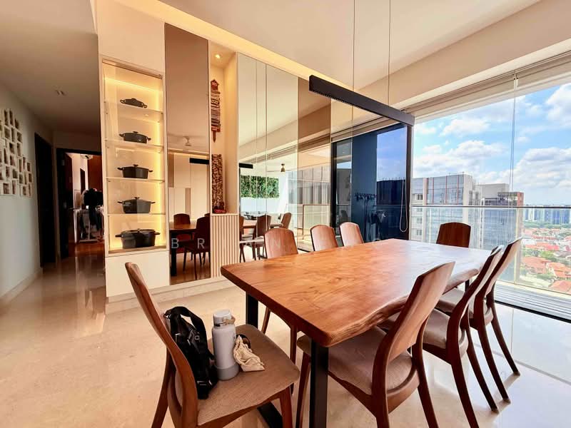 Meier Suites, 10 Margate Road, 3 Bedrooms, 1,798 sqft, Apartment For Sale, by Brian Eng, 500179268 - Dining Room - PropertyGuru.com.sg