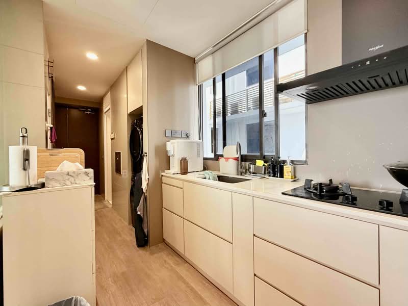 Meier Suites, 10 Margate Road, 3 Bedrooms, 1,798 sqft, Apartment For Sale, by Brian Eng, 500179268 - Kitchen - PropertyGuru.com.sg