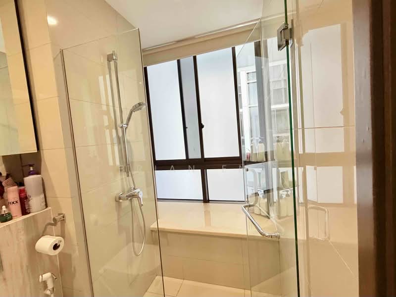 Meier Suites, 10 Margate Road, 3 Bedrooms, 1,798 sqft, Apartment For Sale, by Brian Eng, 500179268 - Bathroom - PropertyGuru.com.sg