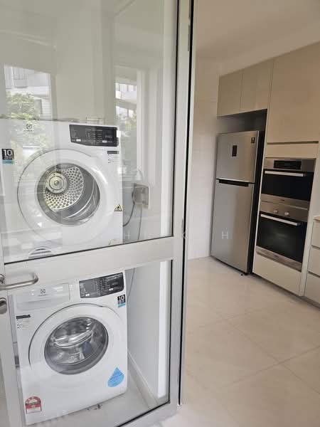 Reflections at Keppel Bay, 9 Keppel Bay View, 4 Bedrooms, 2,939 sqft, Condominium For Sale, by John Koh, 500179273 - Kitchen - PropertyGuru.com.sg