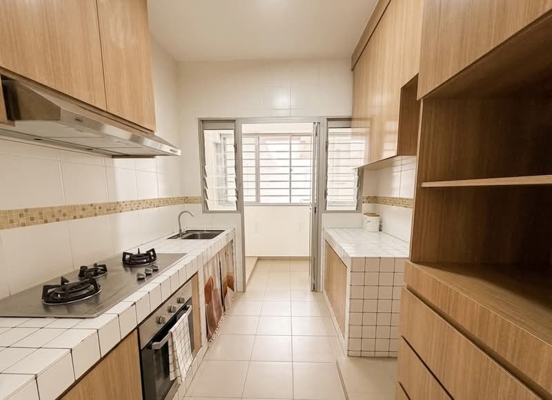 590B Montreal Link, 590B Montreal Link, 3 Bedrooms, 1,001 sqft, HDB Flat For Sale, by Chloe Fang, 500179296 - Kitchen - PropertyGuru.com.sg
