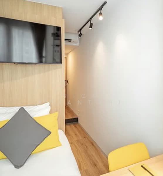 LUXURIOUS RV STUDIO, , 1 Bedroom, 240 sqft, Condominium For Rent, by Rick Khiantani, 500179305 - Interior - PropertyGuru.com.sg