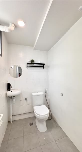 Simei Green Condominium, 1 Simei Street 4, Room Rental, 150 sqft, Condominium For Rent, by Bryan Cheng, 500179311 - Bathroom - PropertyGuru.com.sg
