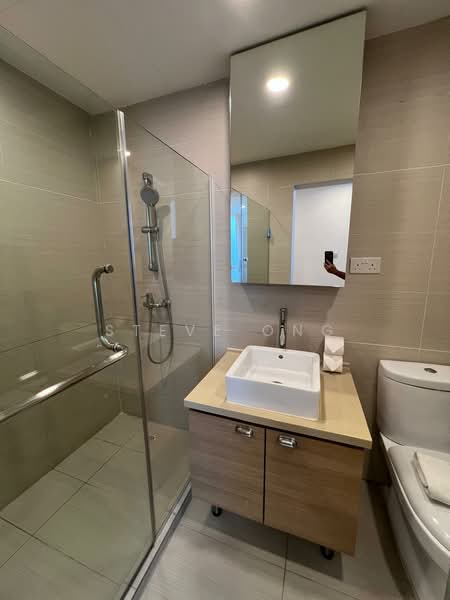 Platinum Residence, 10 Geylang Lorong 31, 1 Bedroom, 452 sqft, Condominium For Rent, by Steve Ong, 500179316 - Bathroom - PropertyGuru.com.sg