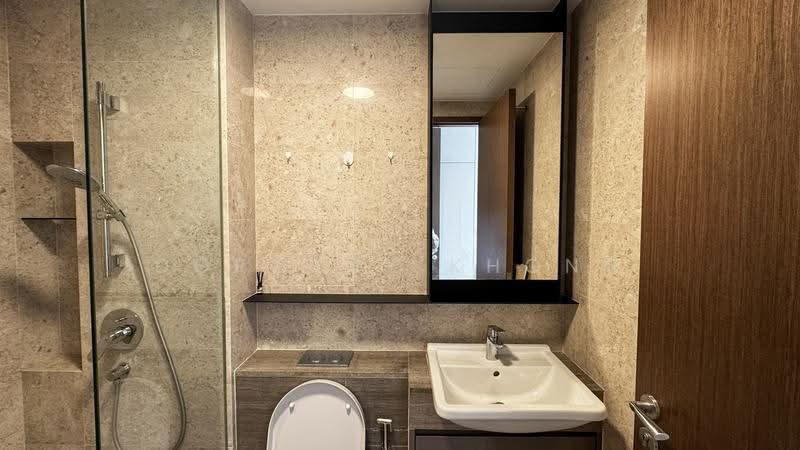 ⭐ INVESTORS! ~4.5% Rental Yield! $100K Below Value!! ⭐, Tanglin / Holland / Bukit Timah, 3 Bedrooms, 818 sqft, Condominium For Sale, by Dorothy Khong, 500179317 - Bathroom - PropertyGuru.com.sg