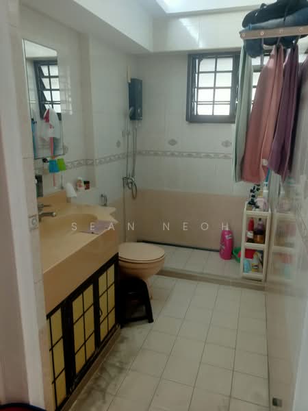 526 Woodlands Drive 14, 526 Woodlands Drive 14, 3 Bedrooms, 103 sqft, HDB Flat For Sale, by Sean Neoh, 500179320 - Bathroom - PropertyGuru.com.sg