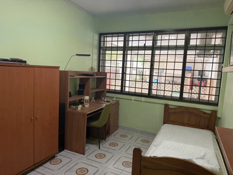 Freehold terrace of large land size 2673sqft minutes to Serangoon MRT, , 5 Bedrooms, 2,971 sqft, Terraced House For Sale, by Jane Ee, 500179324 - Bedroom - PropertyGuru.com.sg