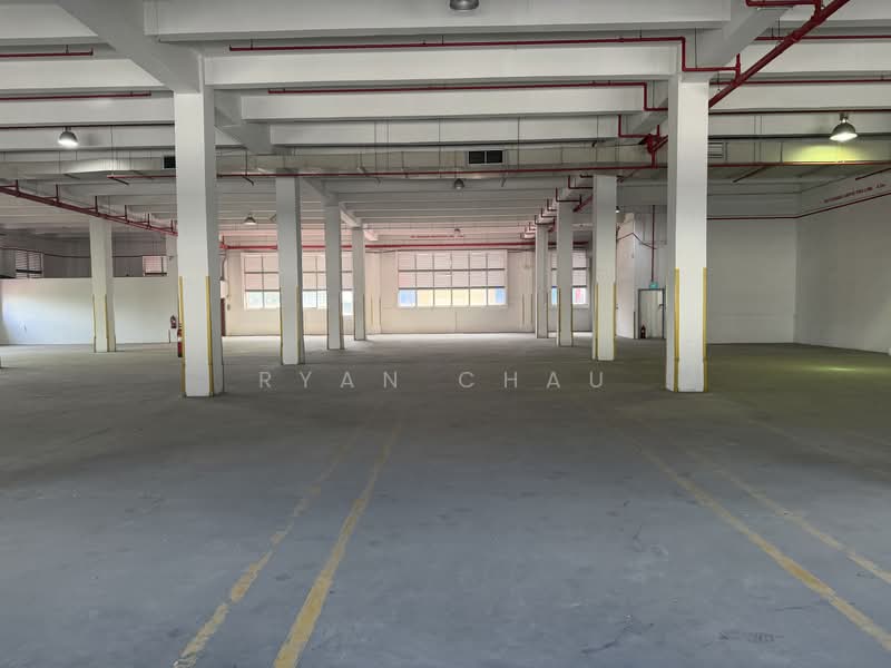 Near IMM | 5.5m Clear | Ample Bays @ Jurong, IMM, 14,000 sqft, Warehouse For Rent, by Ryan Chau, 500179325 - Interior - CommercialGuru.com.sg