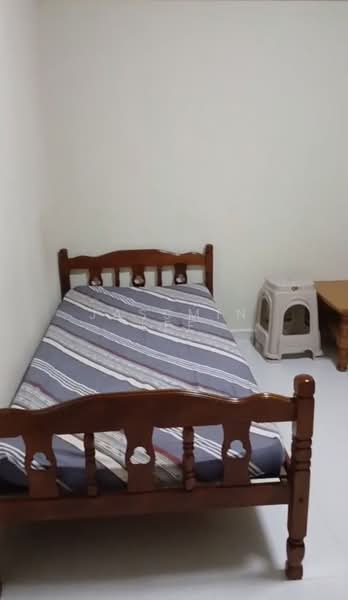 909 Hougang Street 91, 909 Hougang Street 91, Room Rental, 300 sqft, HDB Flat For Rent, by Jassmin Lee, 500179331 - Bedroom - PropertyGuru.com.sg
